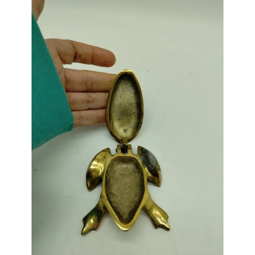 Vintage Solid Brass Frog Personal Ashtray Trinket Box Key Hider Hinged Lid 3